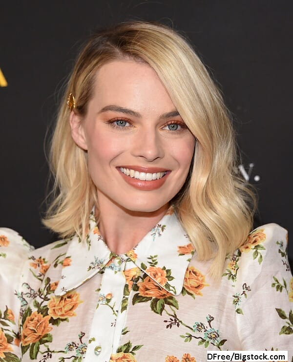 Margot Robbie tells interviewers not to assume that having babies is on her priority list now 